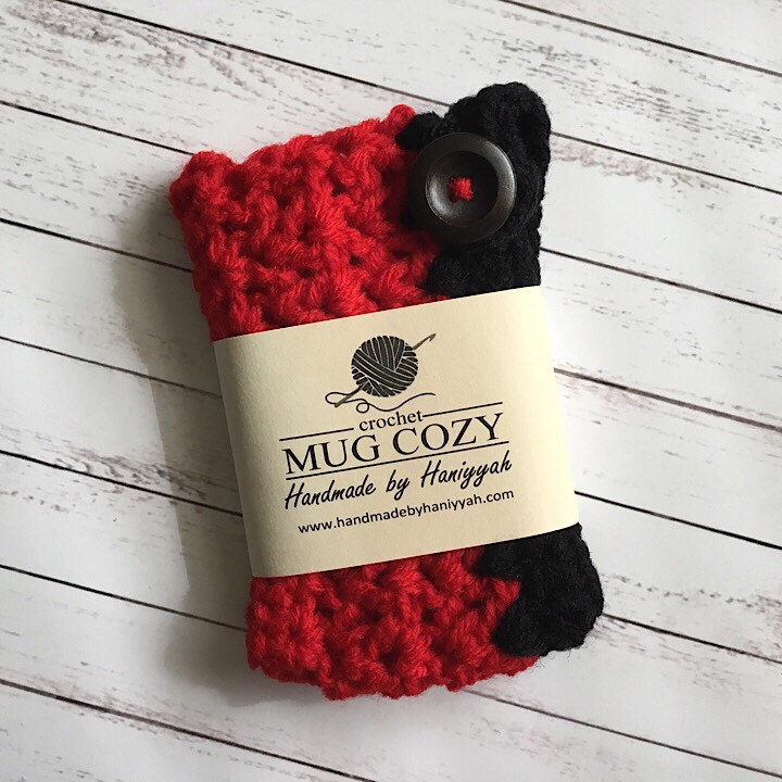 Miranda's Mug Cozy in Red & Black