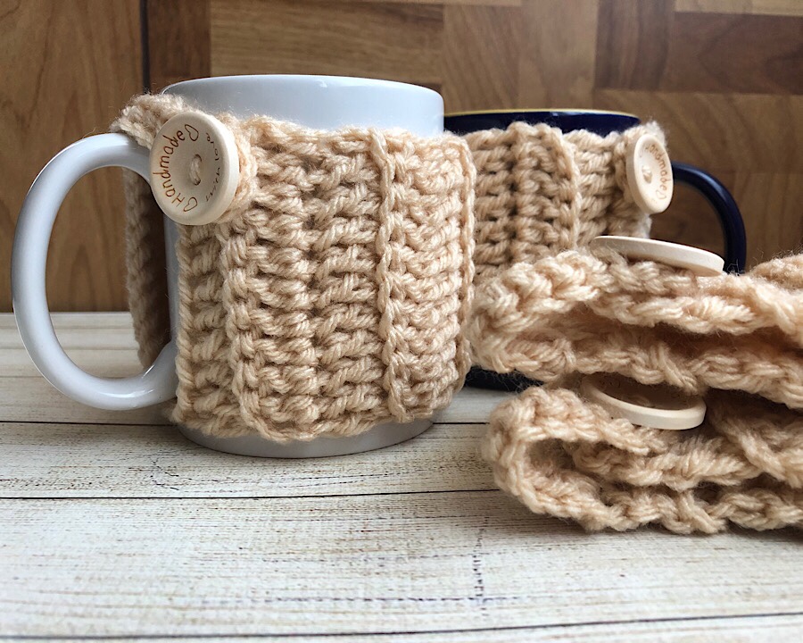 Haniyyah's Mug Cozy in Cream