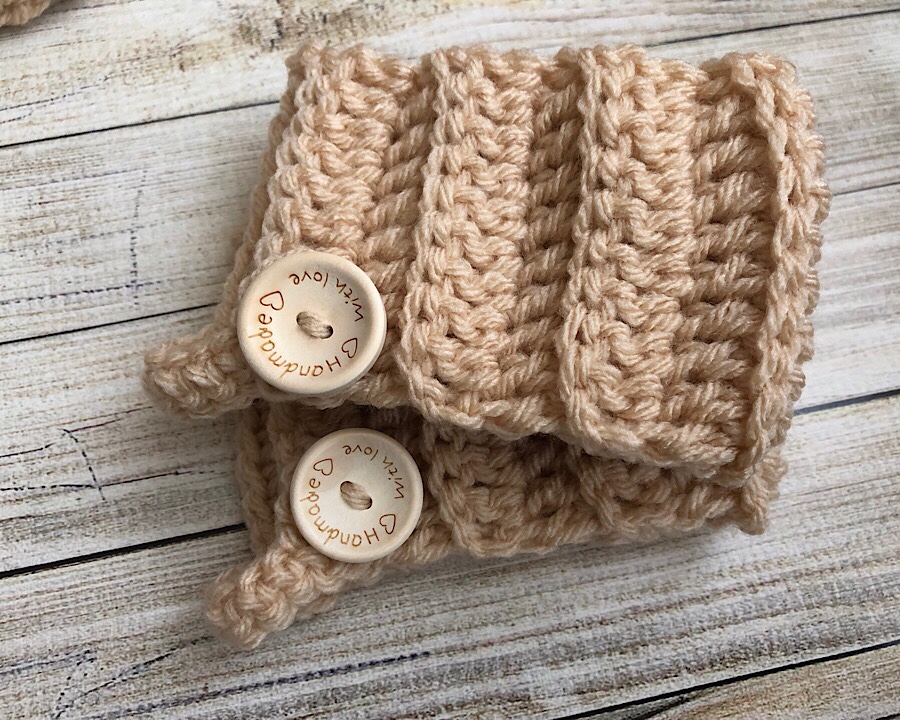 Haniyyah's Mug Cozy in Cream