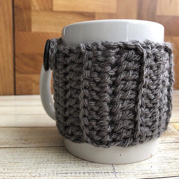 Haniyyah's Mug Cozy in light grey