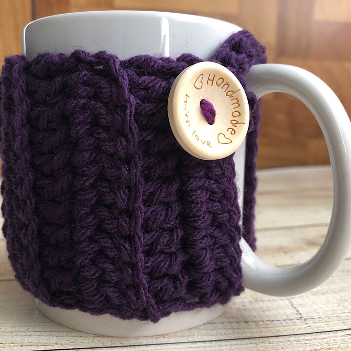 Haniyyah's Mug Cozy in purple