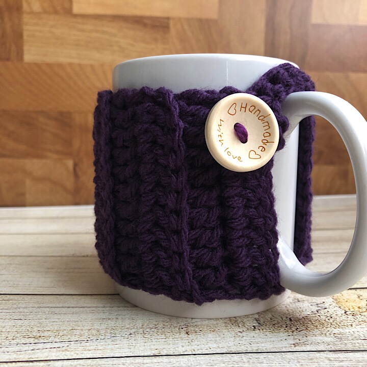 Haniyyah's Mug Cozy in purple