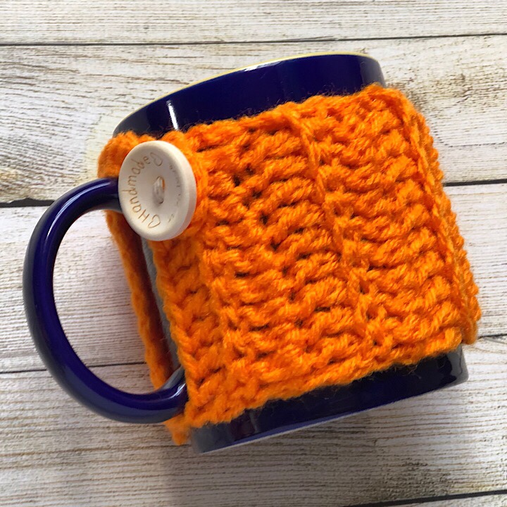 Haniyyah's Mug Cozy in Orange