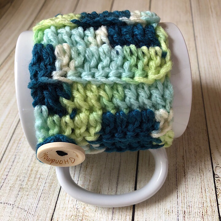 Haniyyah's Mug Cozy in Green Garden