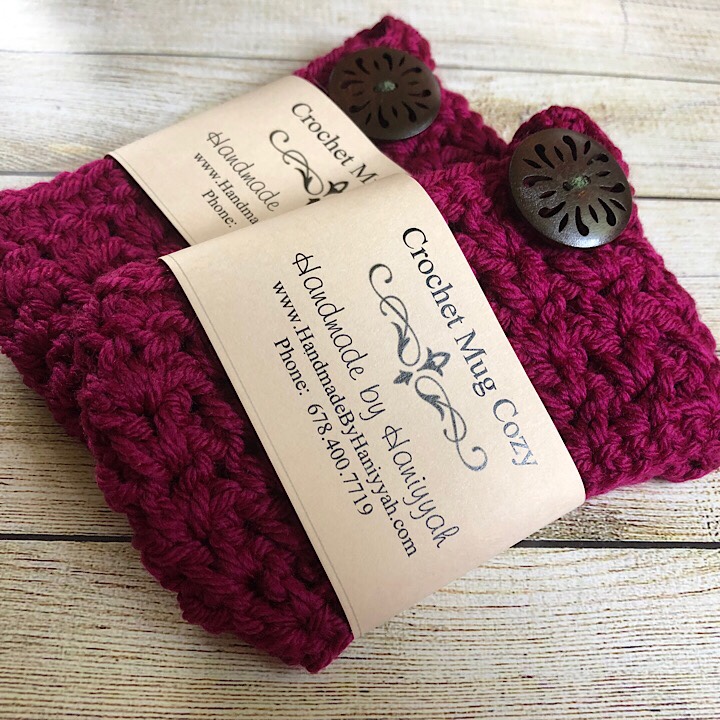 Miranda's Mug Cozy in Cranberry