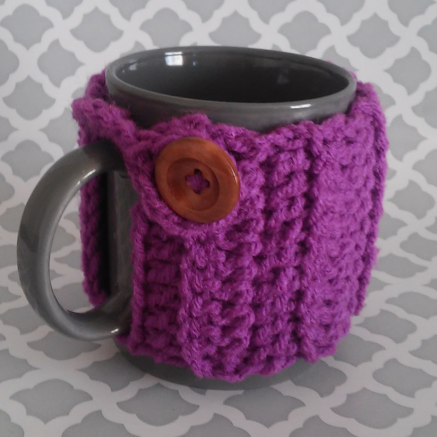 Haniyyah's Mug Cozy in Violet