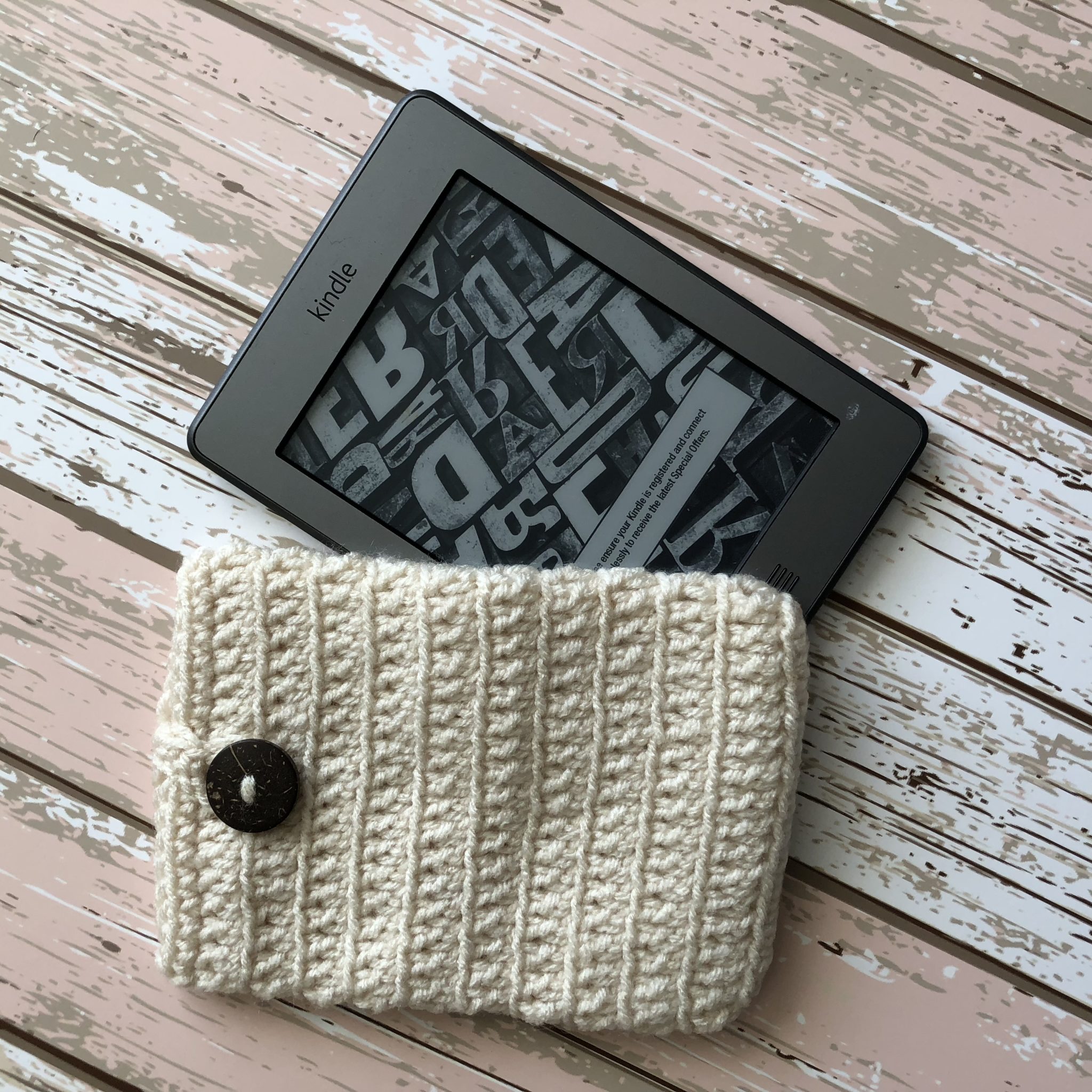 Kindle e-reader Crochet Cover