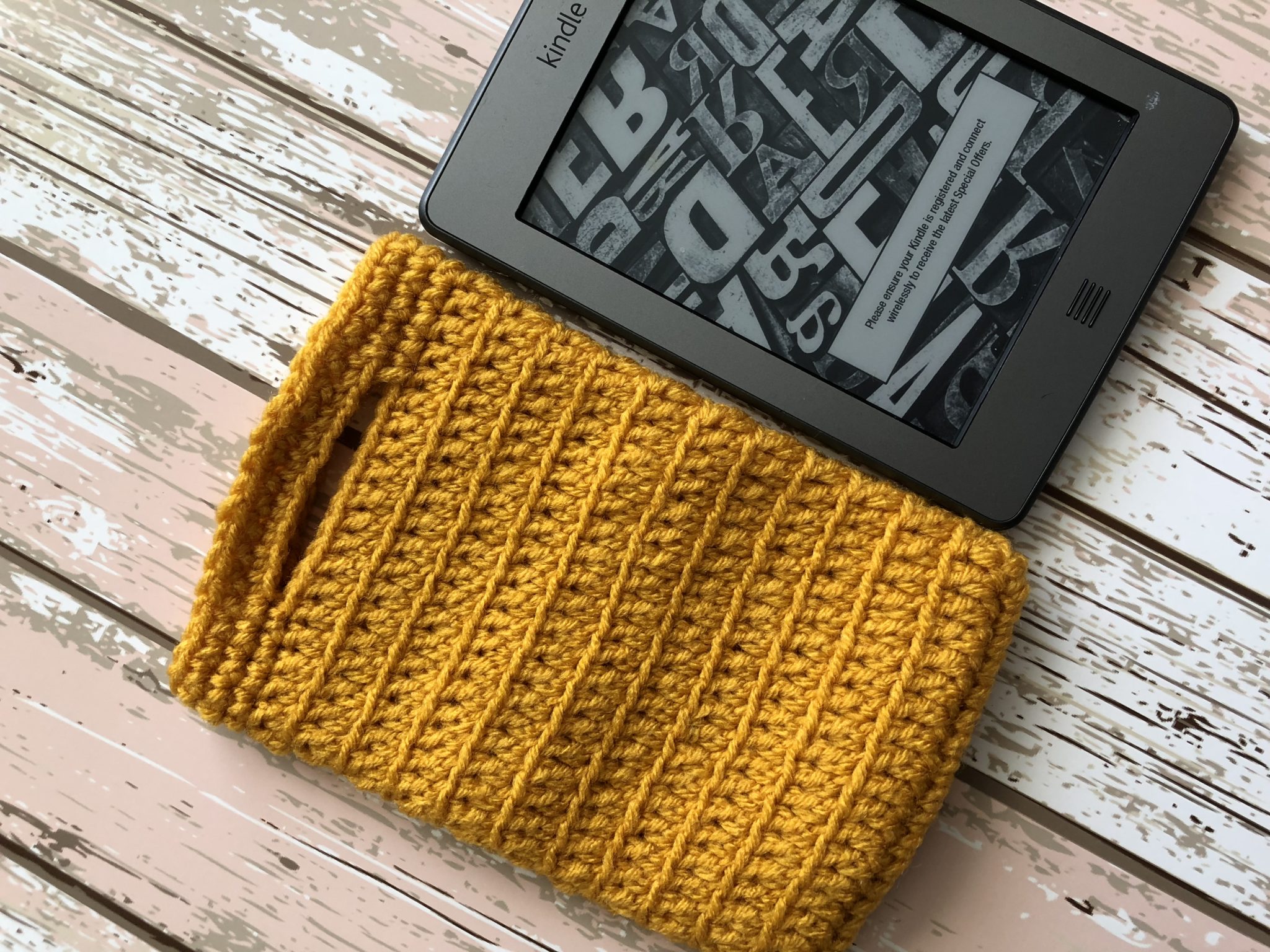 Kindle e-reader Crochet Cover