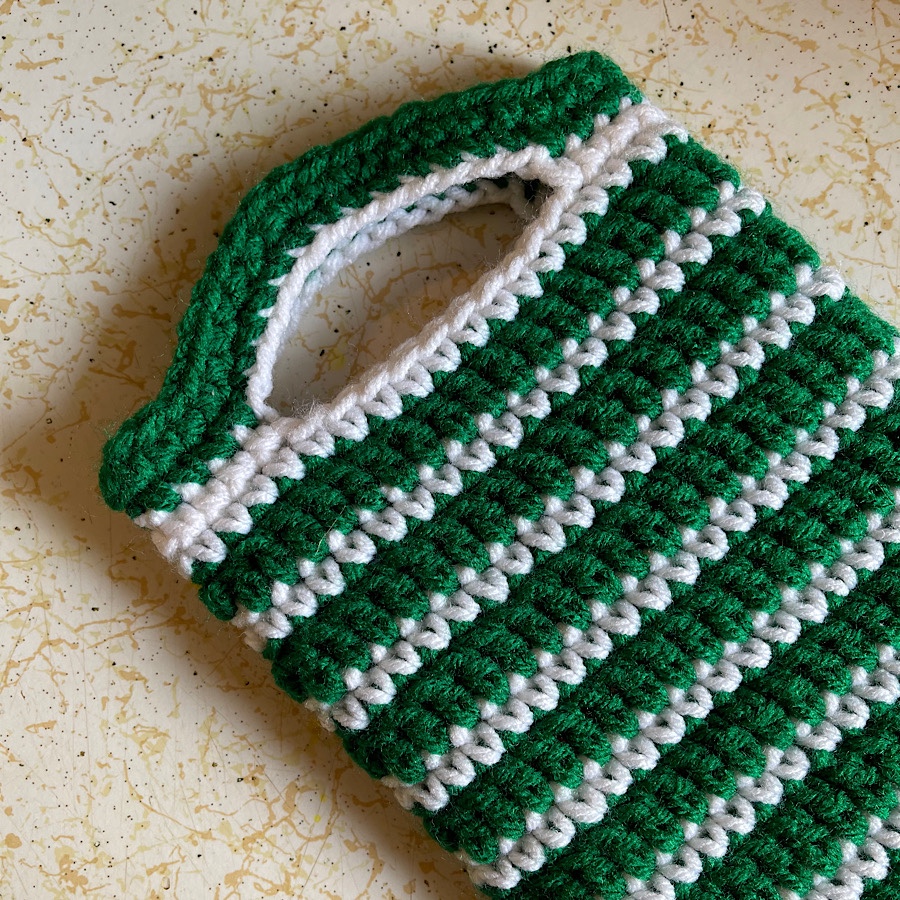 Crochet Cover for 8" Kindle