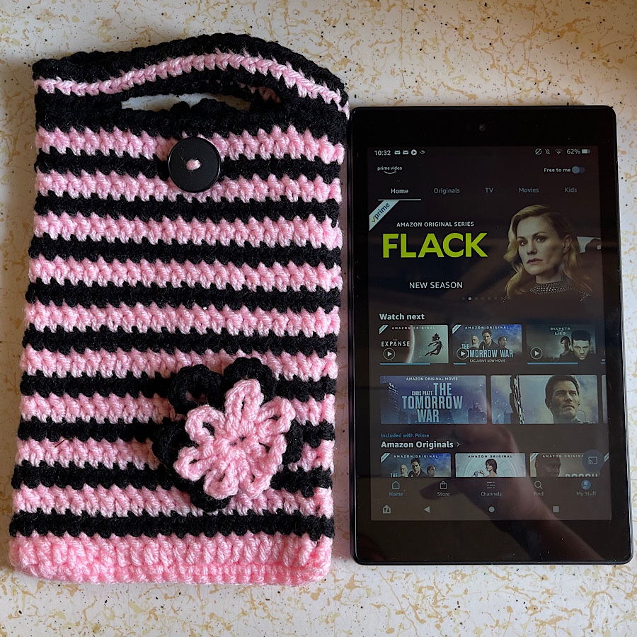 Pink & Brown Crochet Cover for Kindle 8"