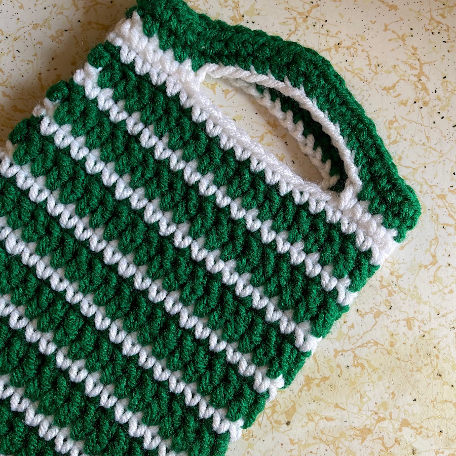 Crochet Cover for 8" Kindle