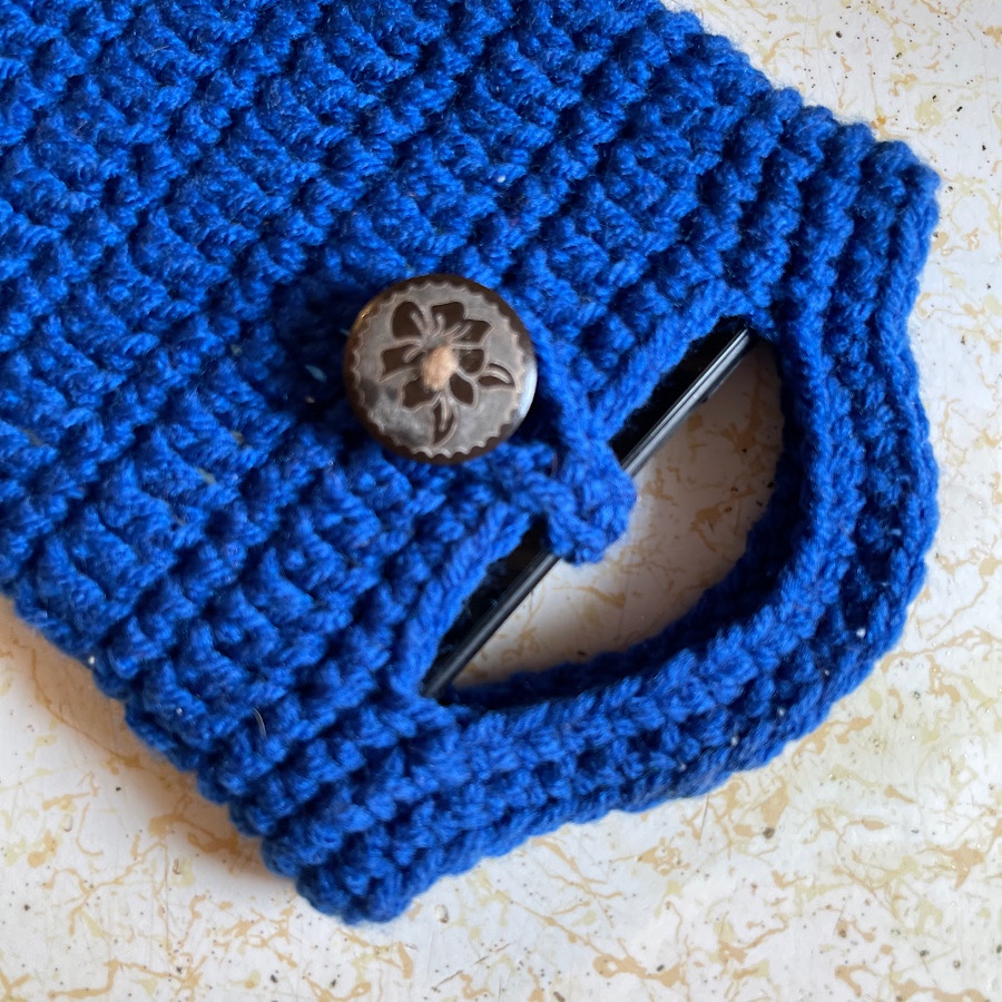 Kindle Crochet Cover in Blue with Handle