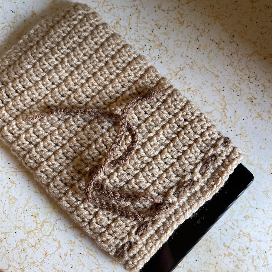 Drawstring oatmeal Crochet Cover for 8" Kindle Tablet