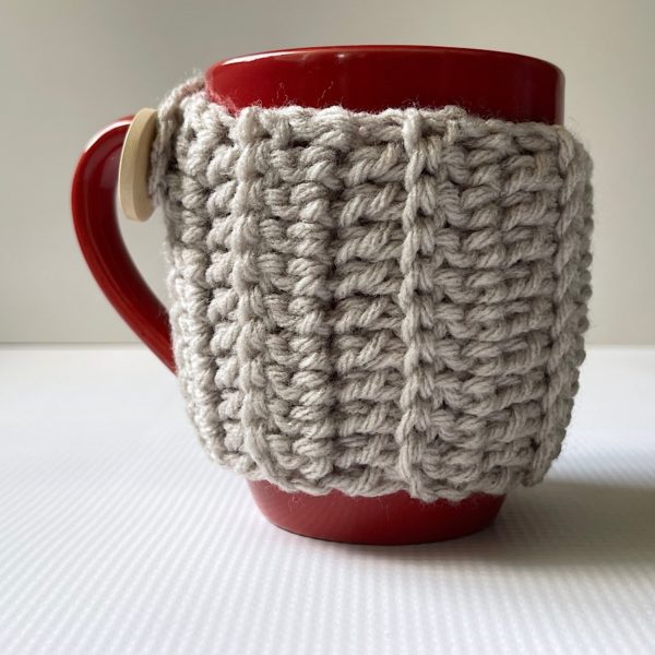 Haniyyah’s Crochet Mug Cozies in ash grey